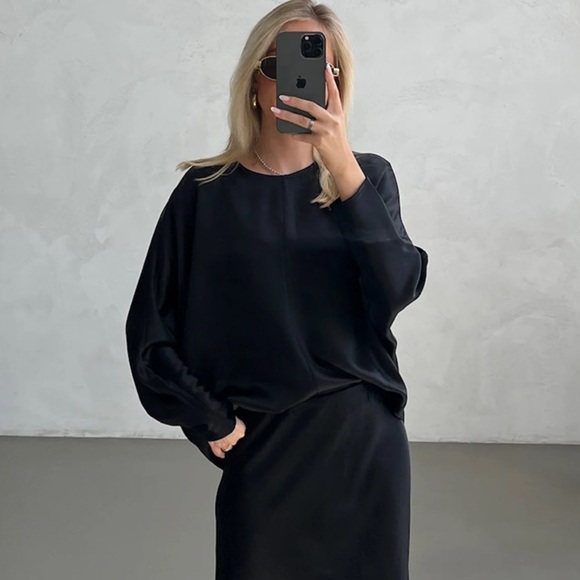 Zara Tops - 💫 Zara Satin Effect Blouse - NWT💫